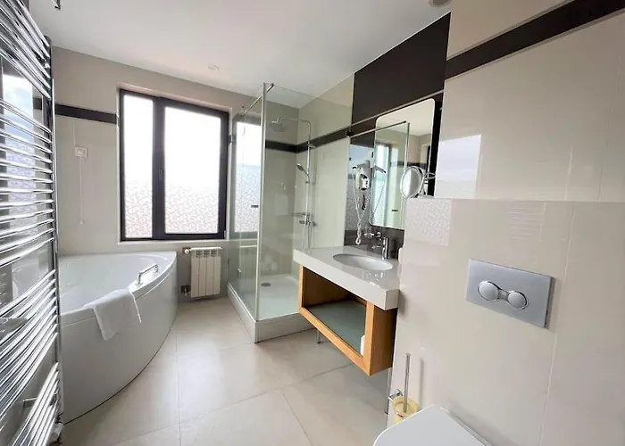 Private In Ruskovets 빌라 도브리니쉬트